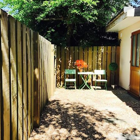 Apartment With Own Entrance & Terrace On West Hill Hastings Exterior foto